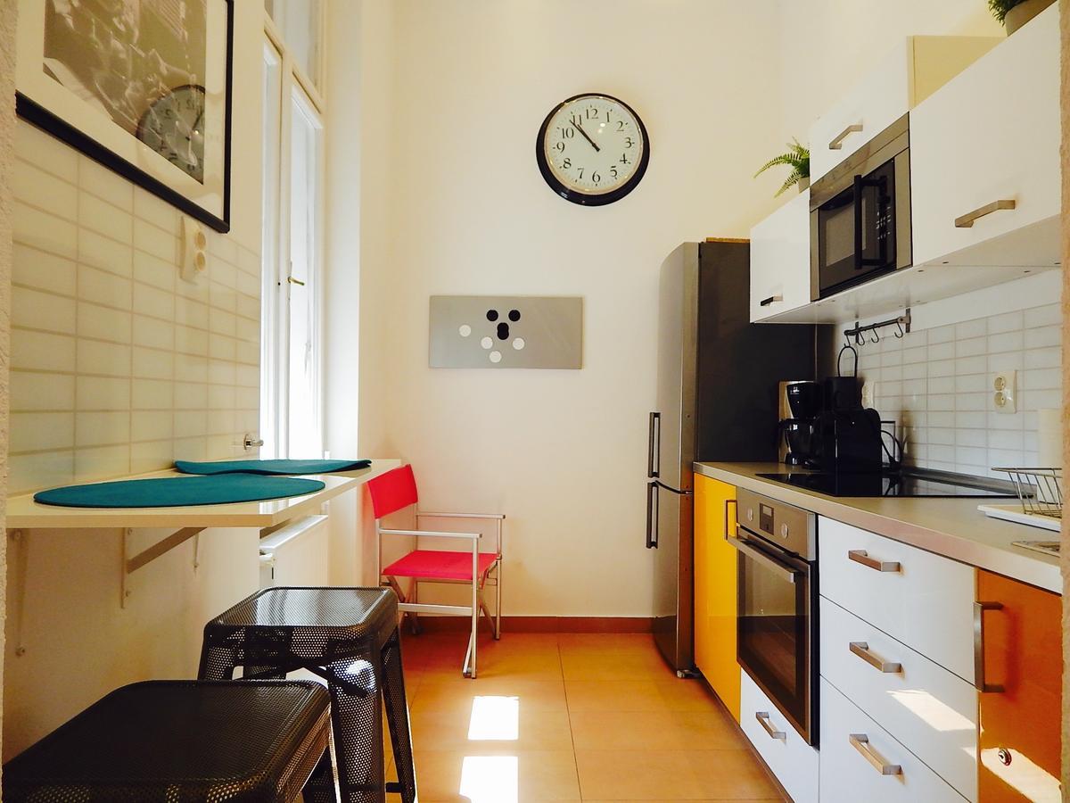 Hello Downtown Apartment - Broadway Budapeşte Dış mekan fotoğraf